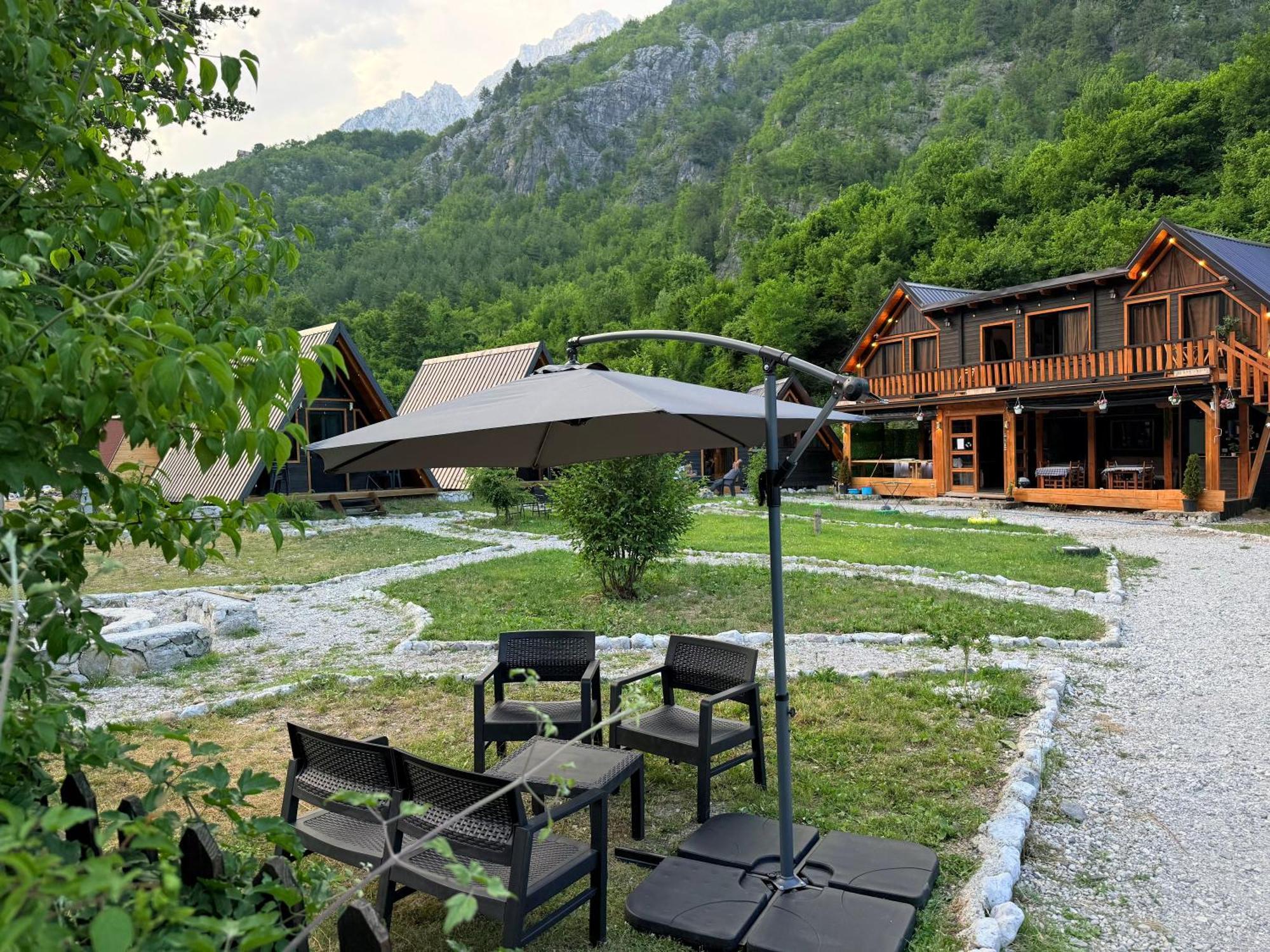 Thethi Villa *
